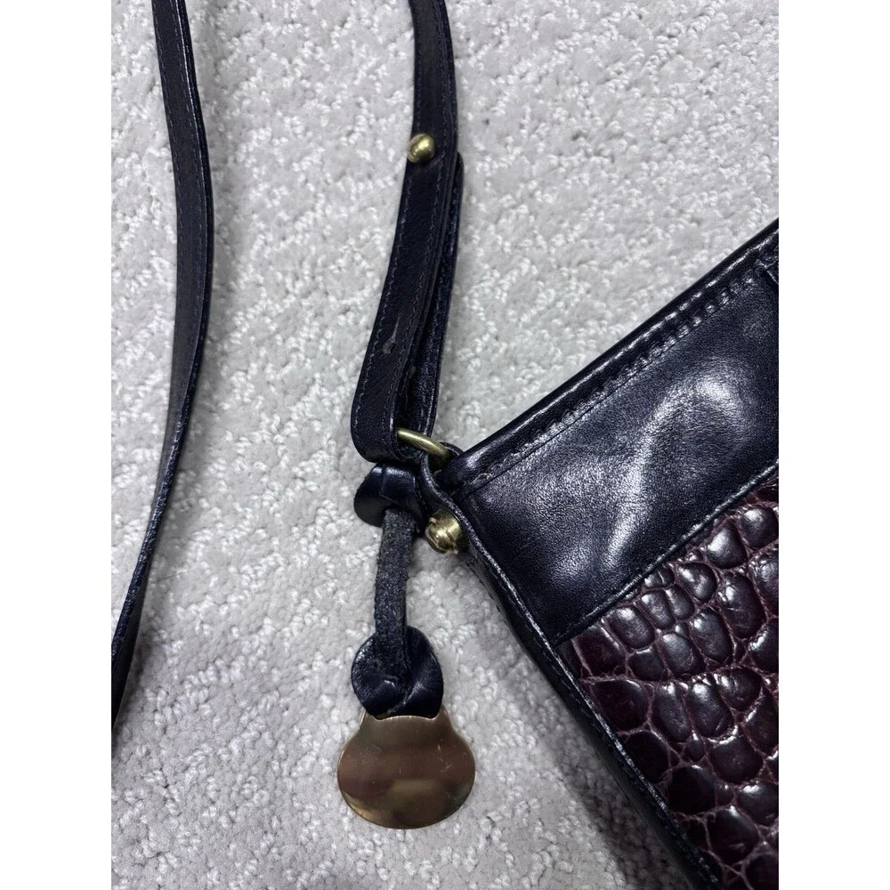 VTG Brahmin Croc Embossed Leather Bucket CrossBody Bag Old Money Quiet Luxury